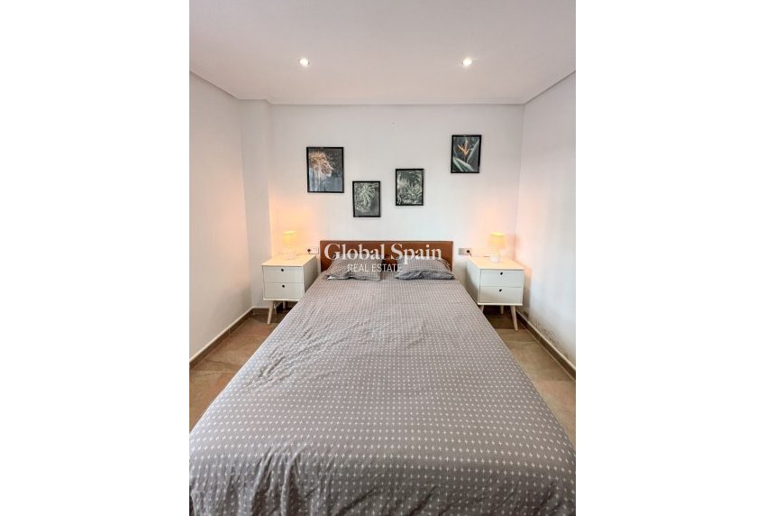 Venta - APARTAMENTO -
PLAYA DEL CURA  - Torrevieja