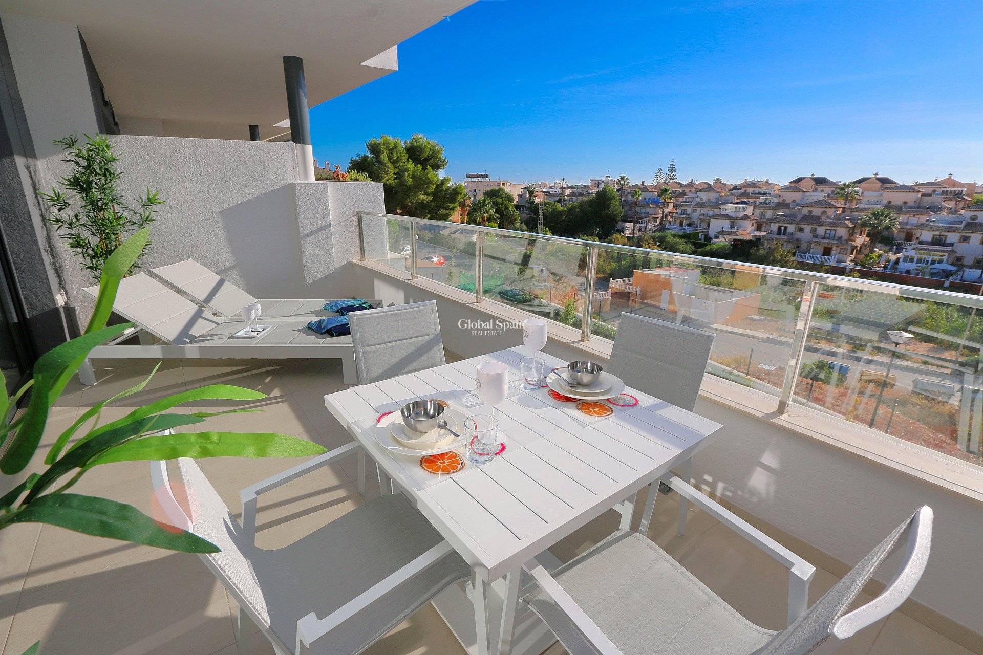 Venta - APARTAMENTO -
PLAYA FLAMENCA - Costa Blanca