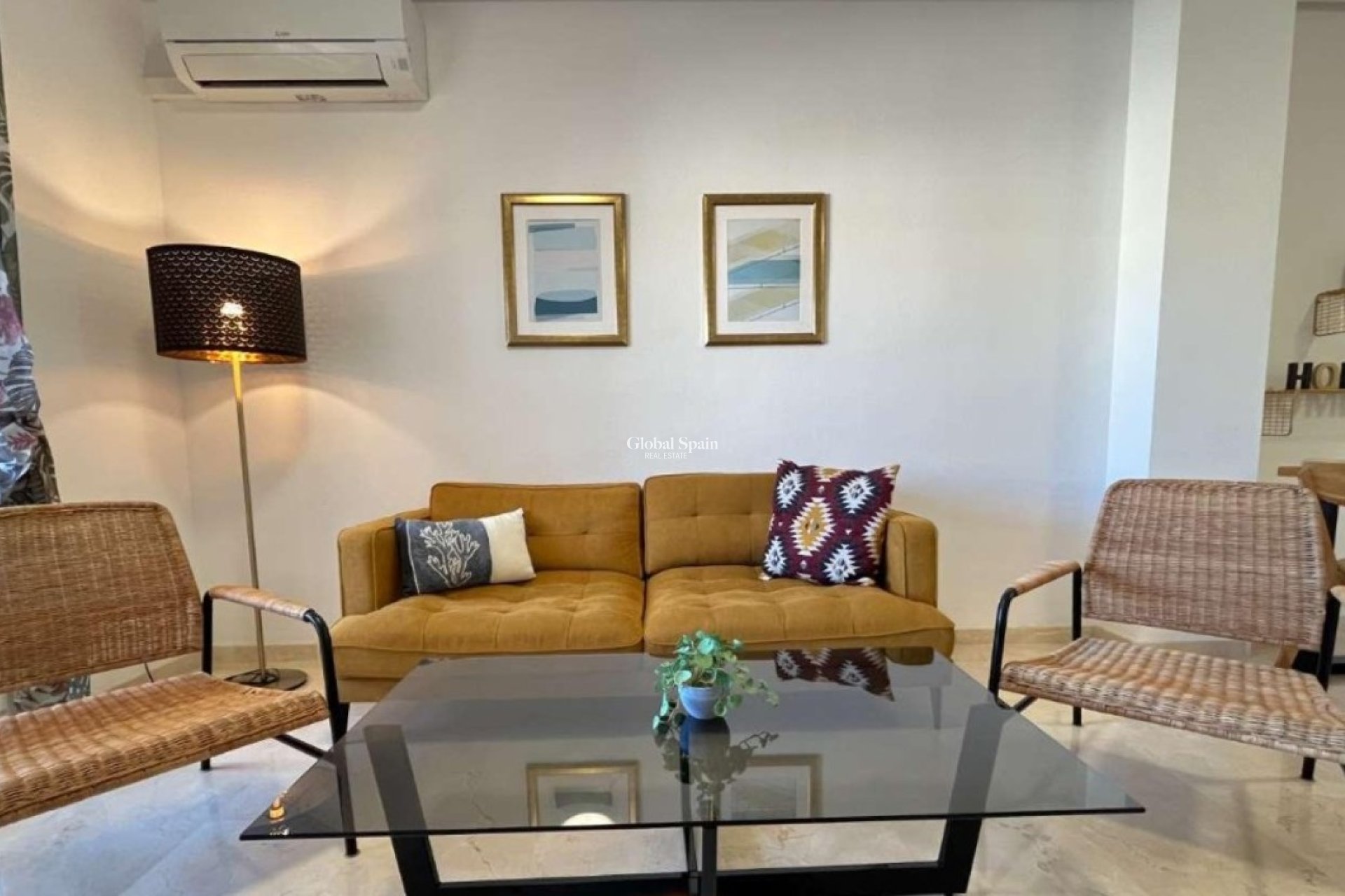 Venta - APARTAMENTO -
PLAYA FLAMENCA - Costa Blanca