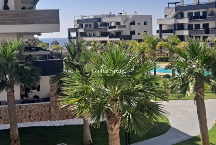 Venta - APARTAMENTO -
PLAYA FLAMENCA - Costa Blanca