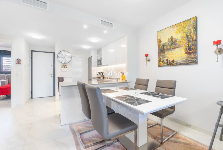 Venta - APARTAMENTO -
PLAYA FLAMENCA - Flamenca Village