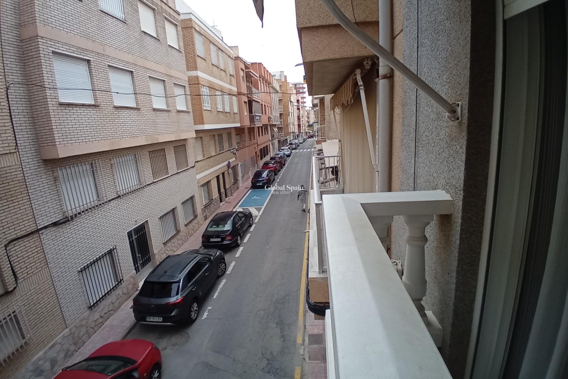 Venta - APARTAMENTO -
PUERTO DE MAZARRÓN - Paseo