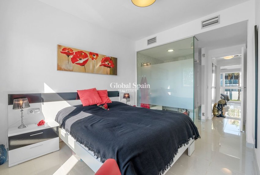 Venta - APARTAMENTO -
PUNTA PRIMA - Costa Blanca