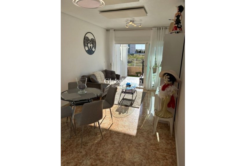 Venta - APARTAMENTO -
PUNTA PRIMA - Costa Blanca