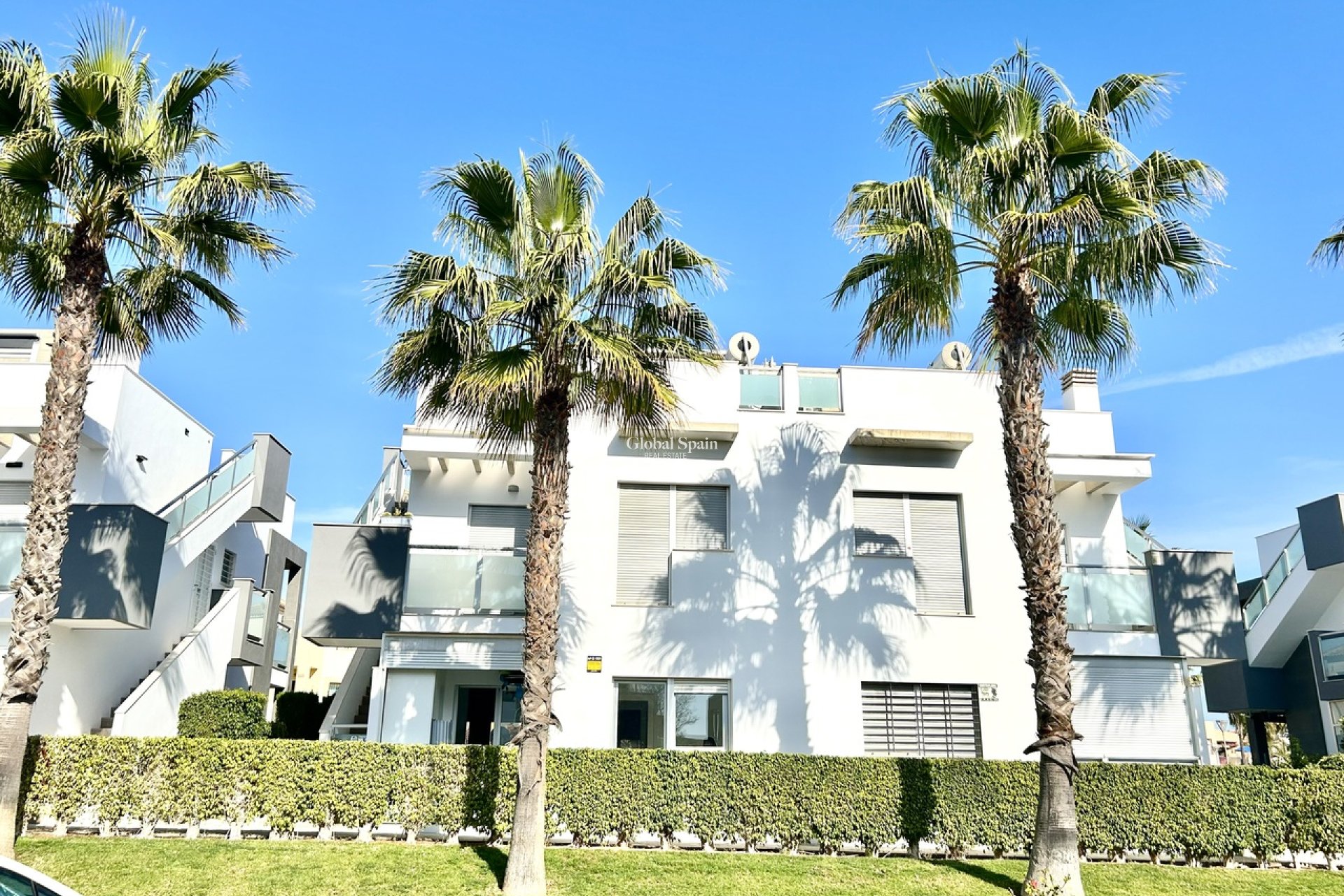 Venta - APARTAMENTO -
PUNTA PRIMA - Costa Blanca