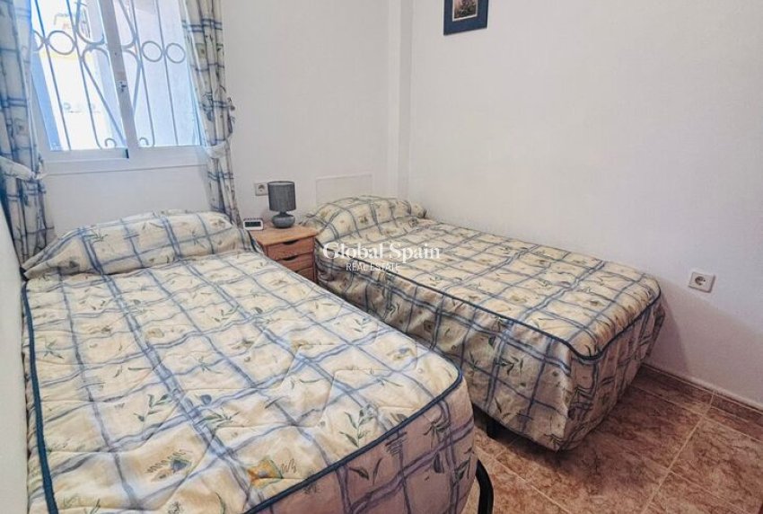 Venta - APARTAMENTO -
PUNTA PRIMA - Costa Blanca