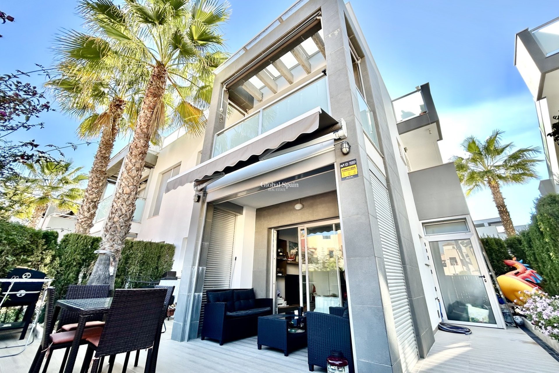 Venta - APARTAMENTO -
PUNTA PRIMA - Costa Blanca