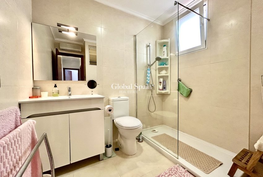 Venta - APARTAMENTO -
PUNTA PRIMA - Costa Blanca