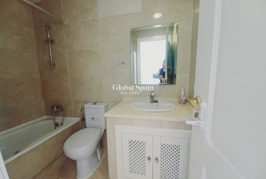 Venta - APARTAMENTO -
RODA - Inland