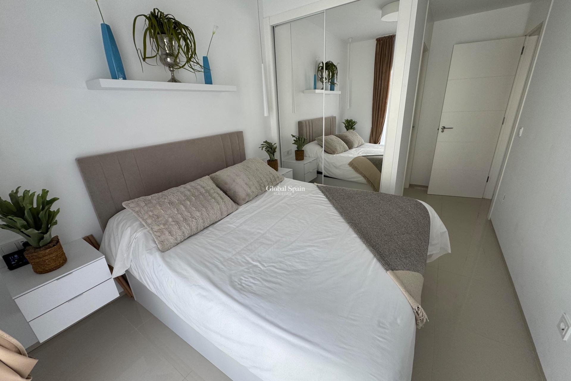 Venta - APARTAMENTO -
ROJALES - Cuidad Quesada