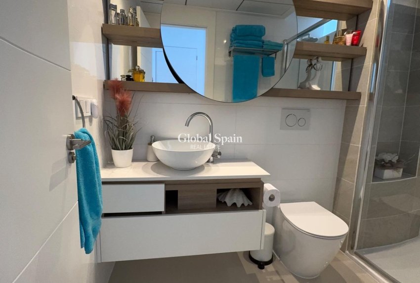 Venta - APARTAMENTO -
ROJALES - Cuidad Quesada