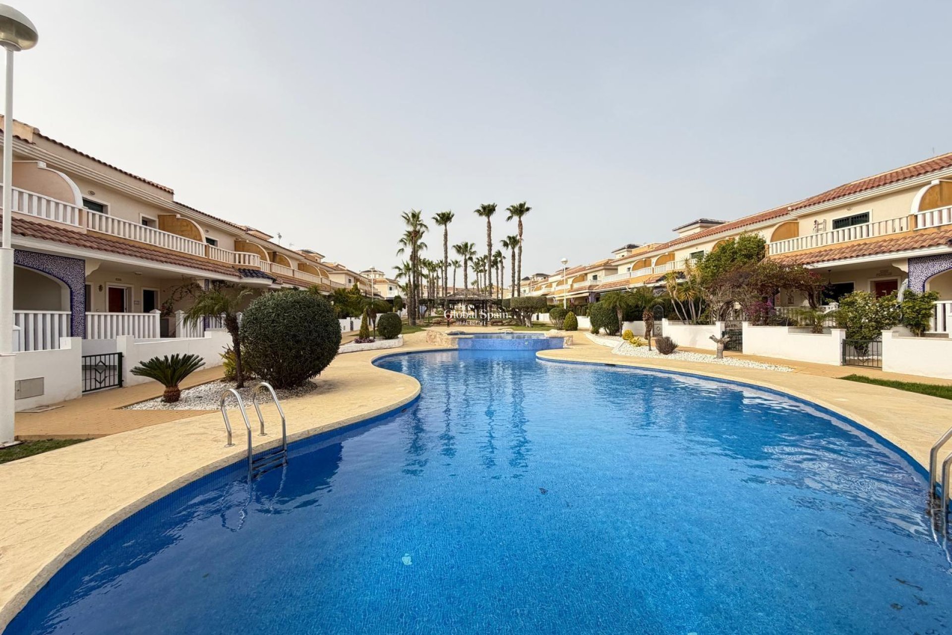 Venta - APARTAMENTO -
ROJALES - Doña Pepa