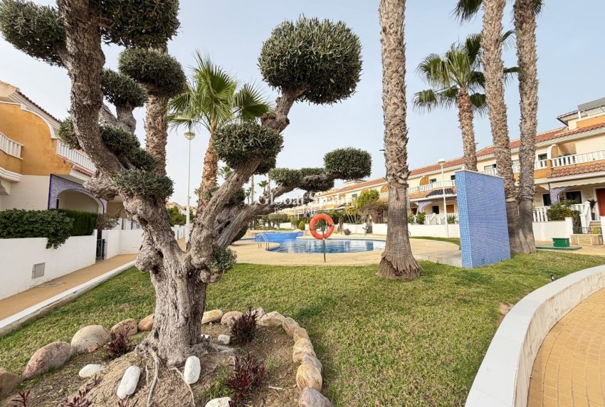 Venta - APARTAMENTO -
ROJALES - Doña Pepa