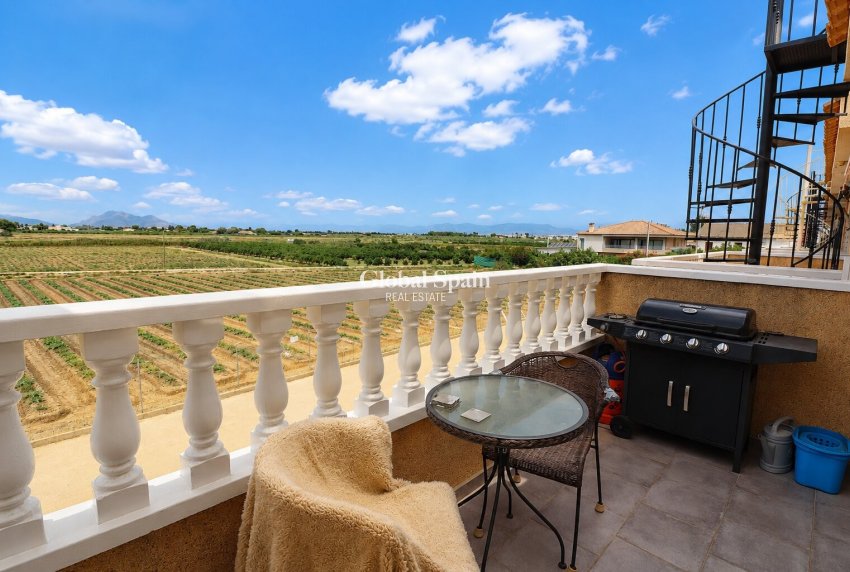 Venta - APARTAMENTO -
ROJALES - Los Palacios
