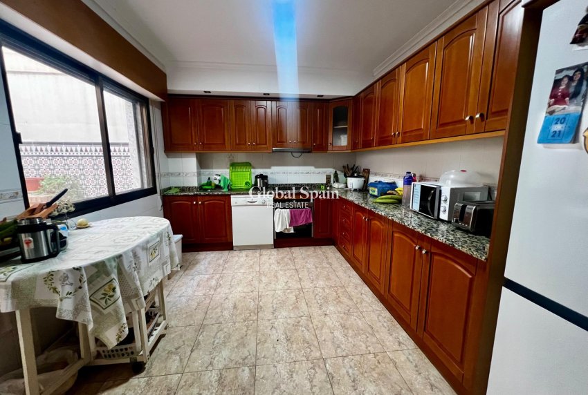 Venta - APARTAMENTO -
ROJALES - Rojales