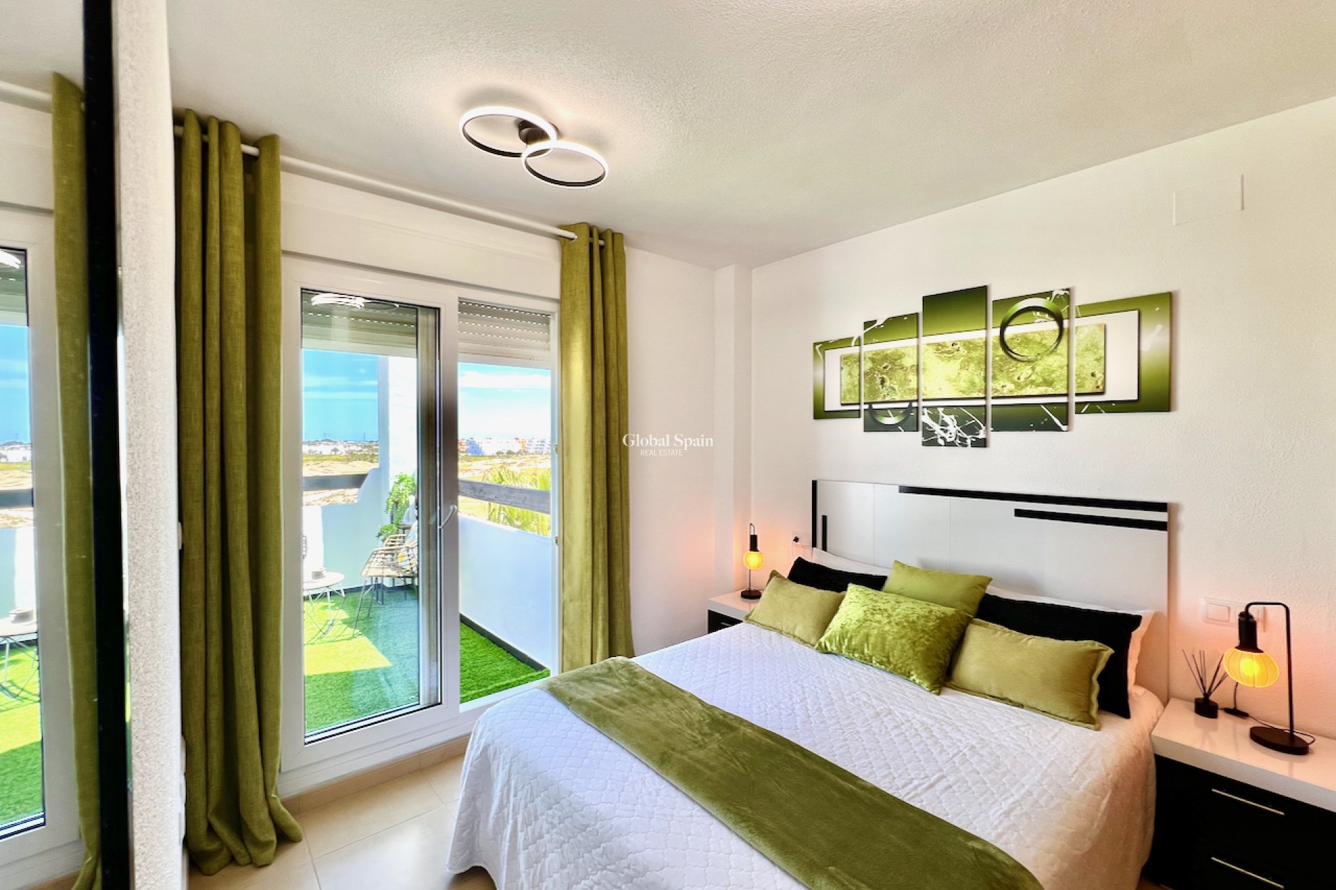 Venta - APARTAMENTO -
ROLDÁN - Inland