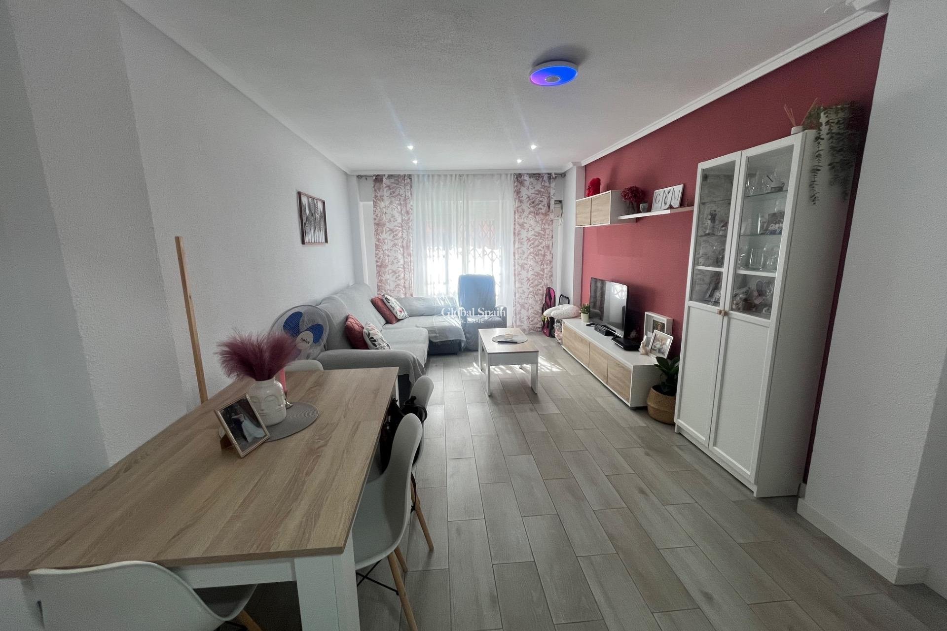 Venta - APARTAMENTO -
SAN FULGENCIO - San Fulgencio Pueblo