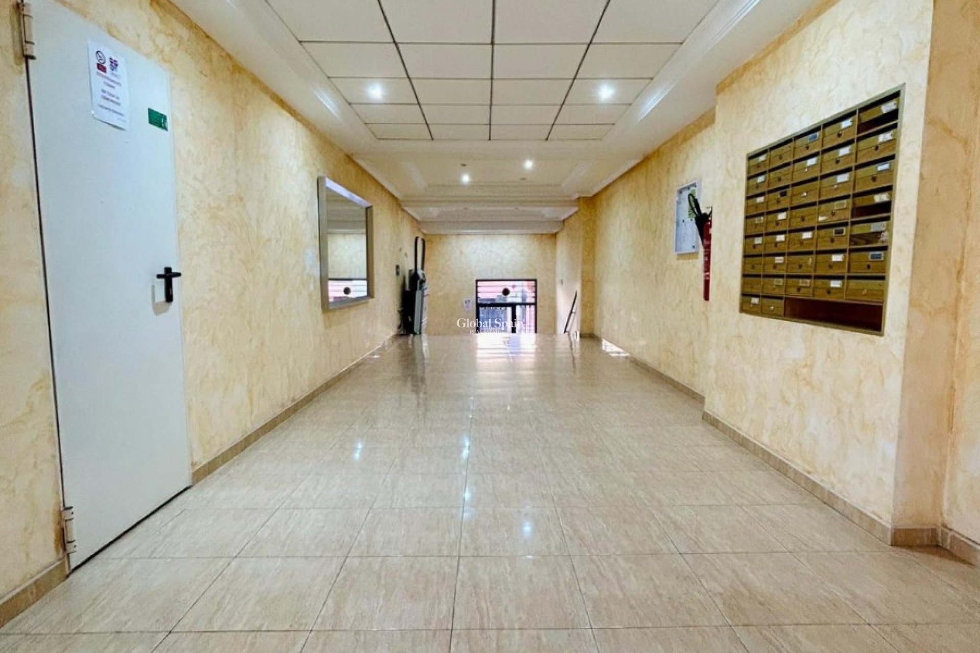 Venta - APARTAMENTO -
SAN ISIDRO - Inland