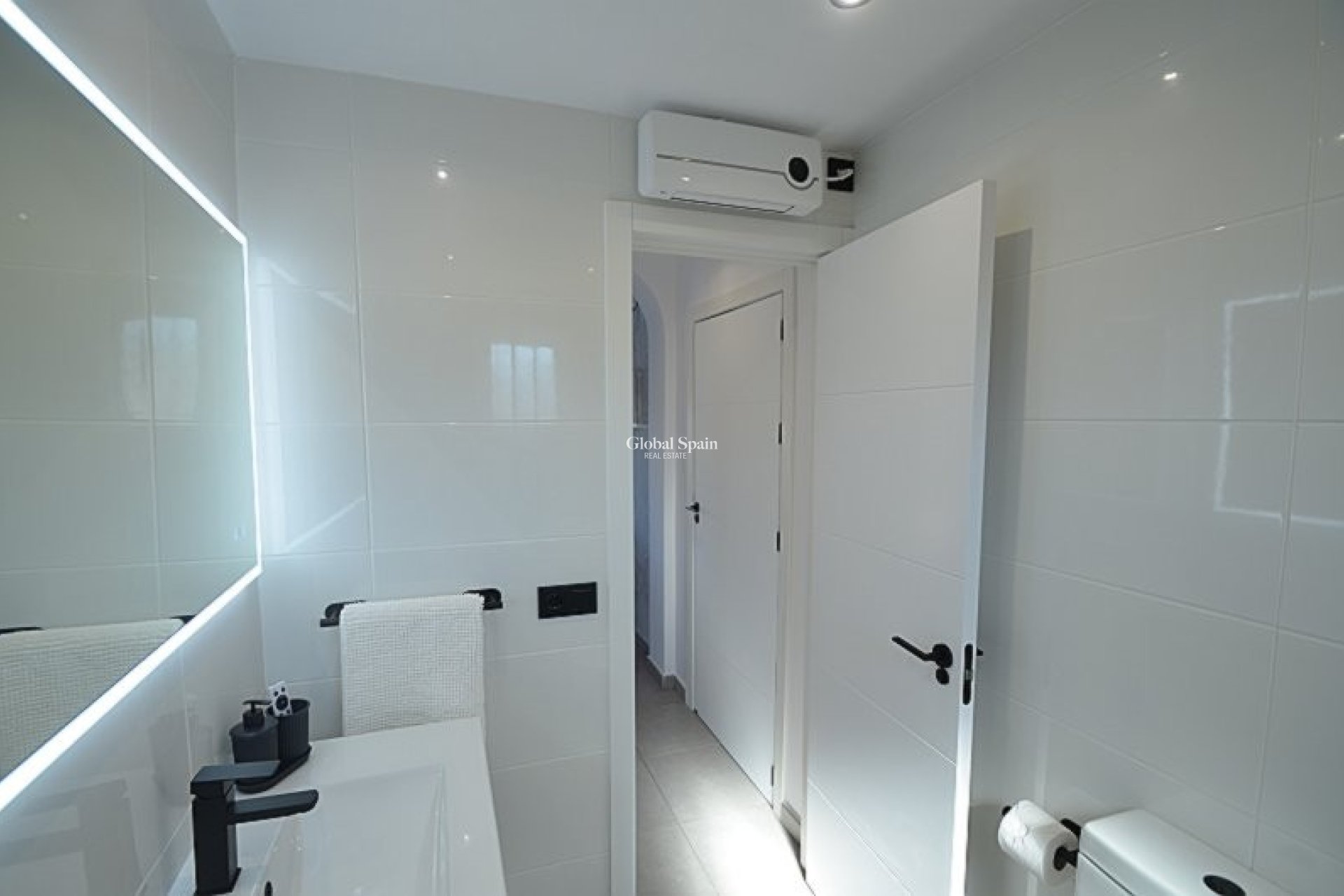 Venta - APARTAMENTO -
SAN MIGUEL DE SALINAS - Costa Blanca