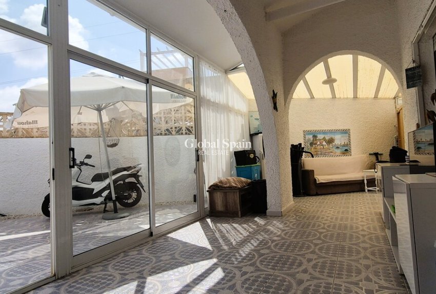 Venta - APARTAMENTO -
SAN MIGUEL DE SALINAS - Costa Blanca
