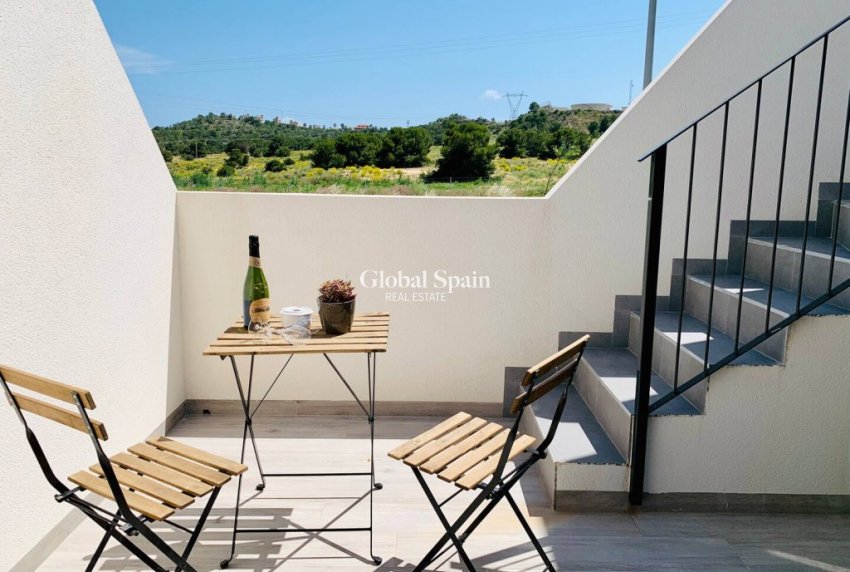 Venta - APARTAMENTO -
SAN MIGUEL DE SALINAS - Inland