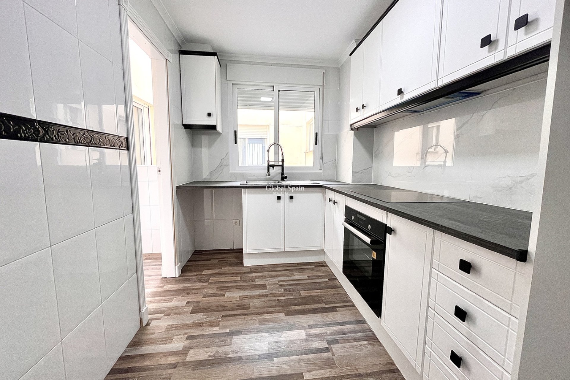 Venta - APARTAMENTO -
SAN MIGUEL DE SALINAS - Inland