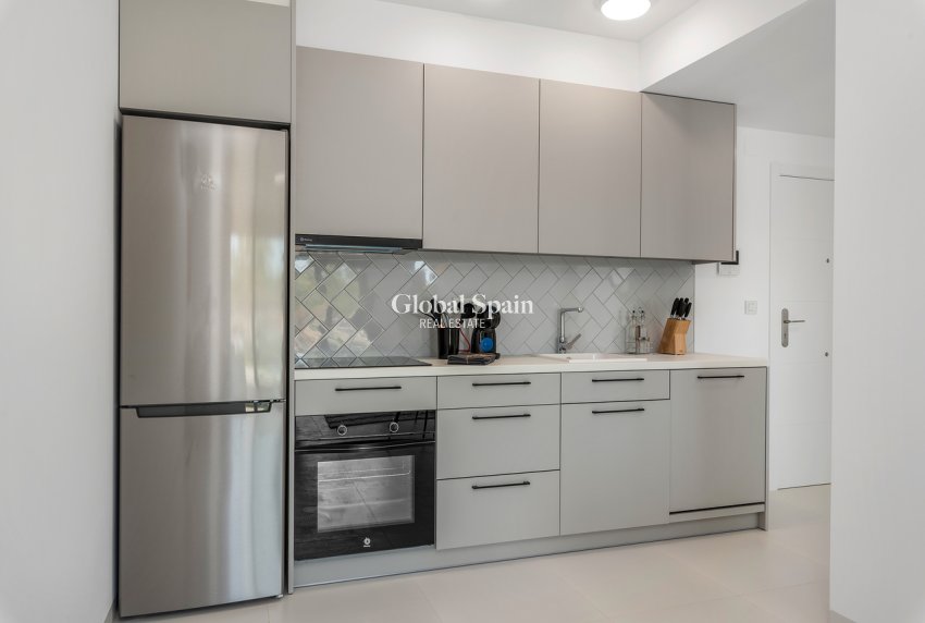 Venta - APARTAMENTO -
SAN MIGUEL DE SALINAS - Inland