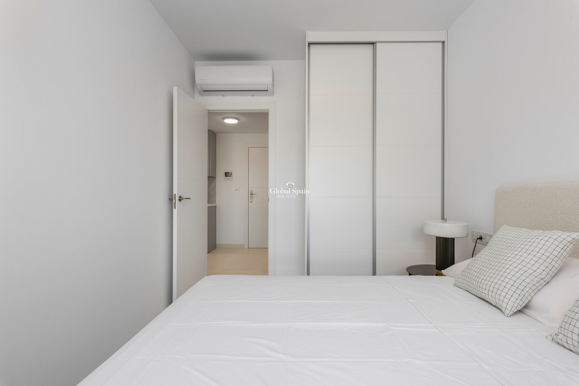 Venta - APARTAMENTO -
SAN MIGUEL DE SALINAS - Inland