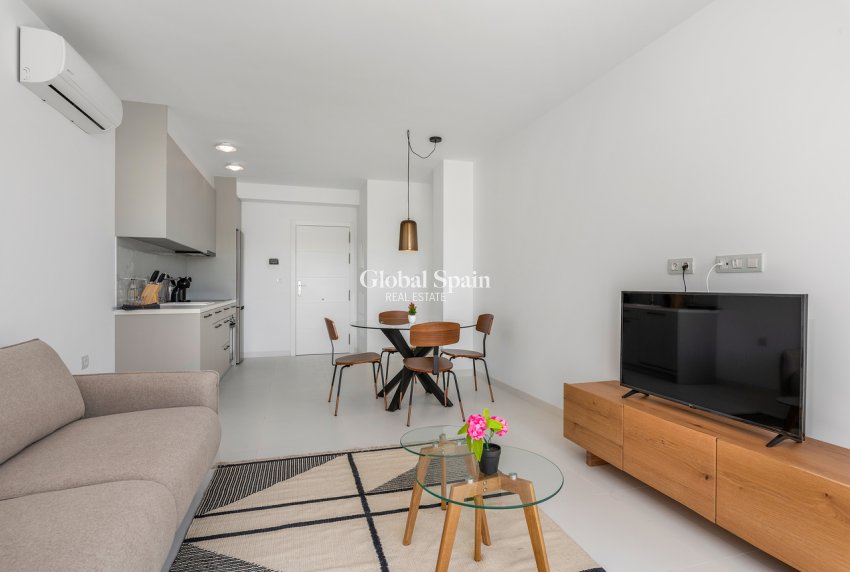 Venta - APARTAMENTO -
SAN MIGUEL DE SALINAS - Inland