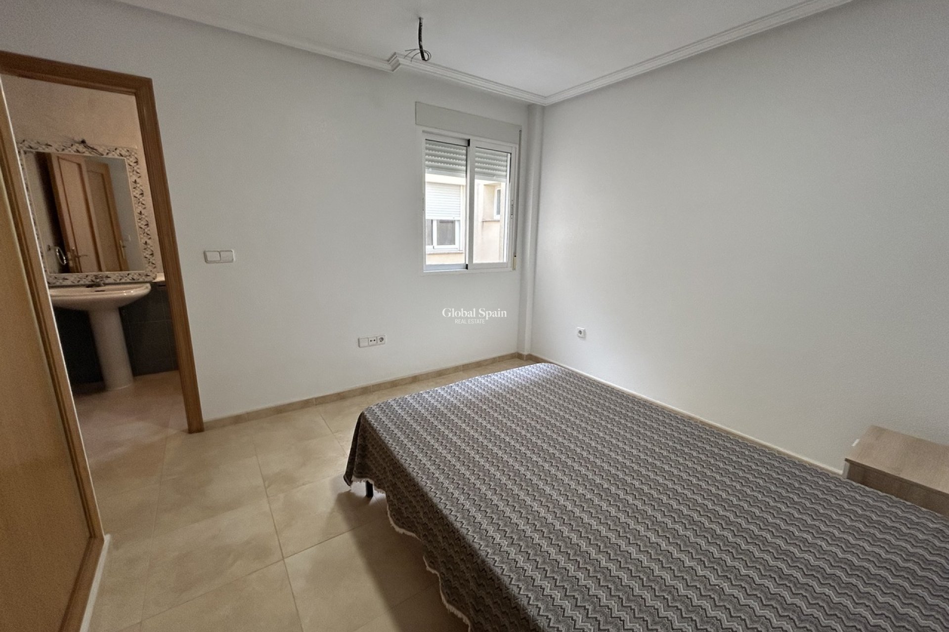 Venta - APARTAMENTO -
SAN MIGUEL DE SALINAS - Inland