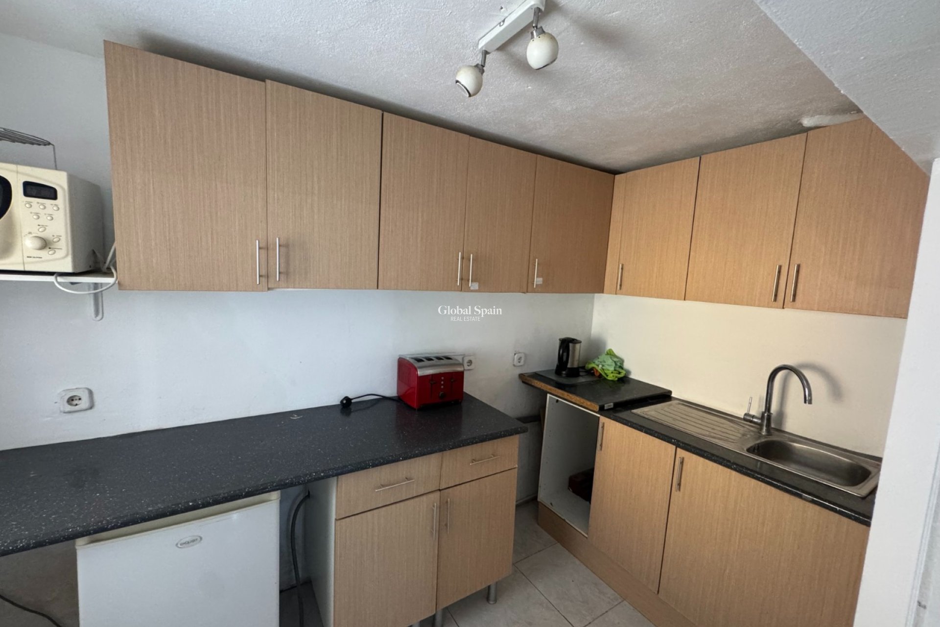 Venta - APARTAMENTO -
SAN MIGUEL DE SALINAS - Inland