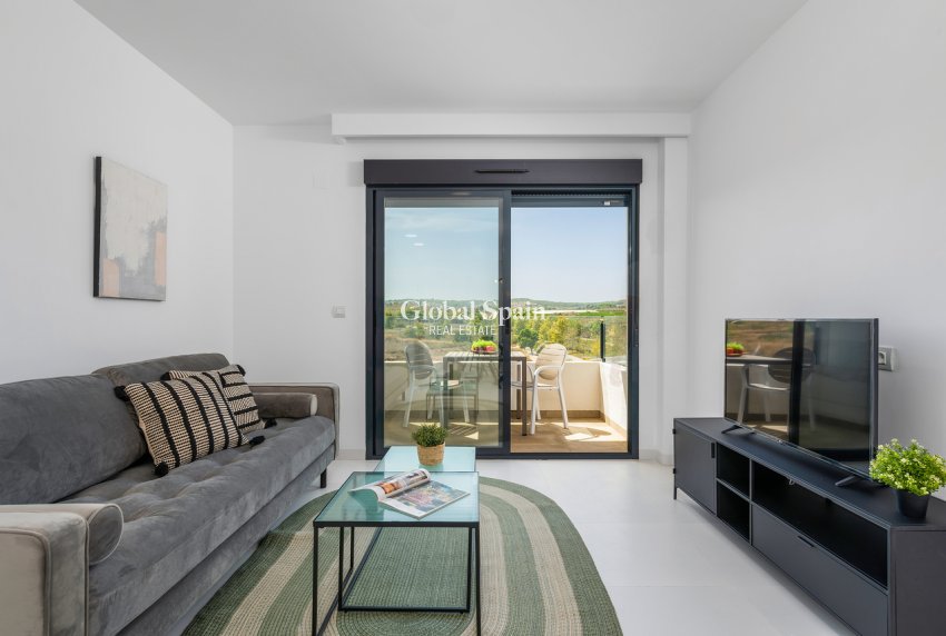 Venta - APARTAMENTO -
SAN MIGUEL DE SALINAS - Inland