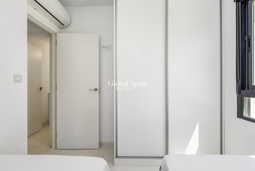 Venta - APARTAMENTO -
SAN MIGUEL DE SALINAS - Inland