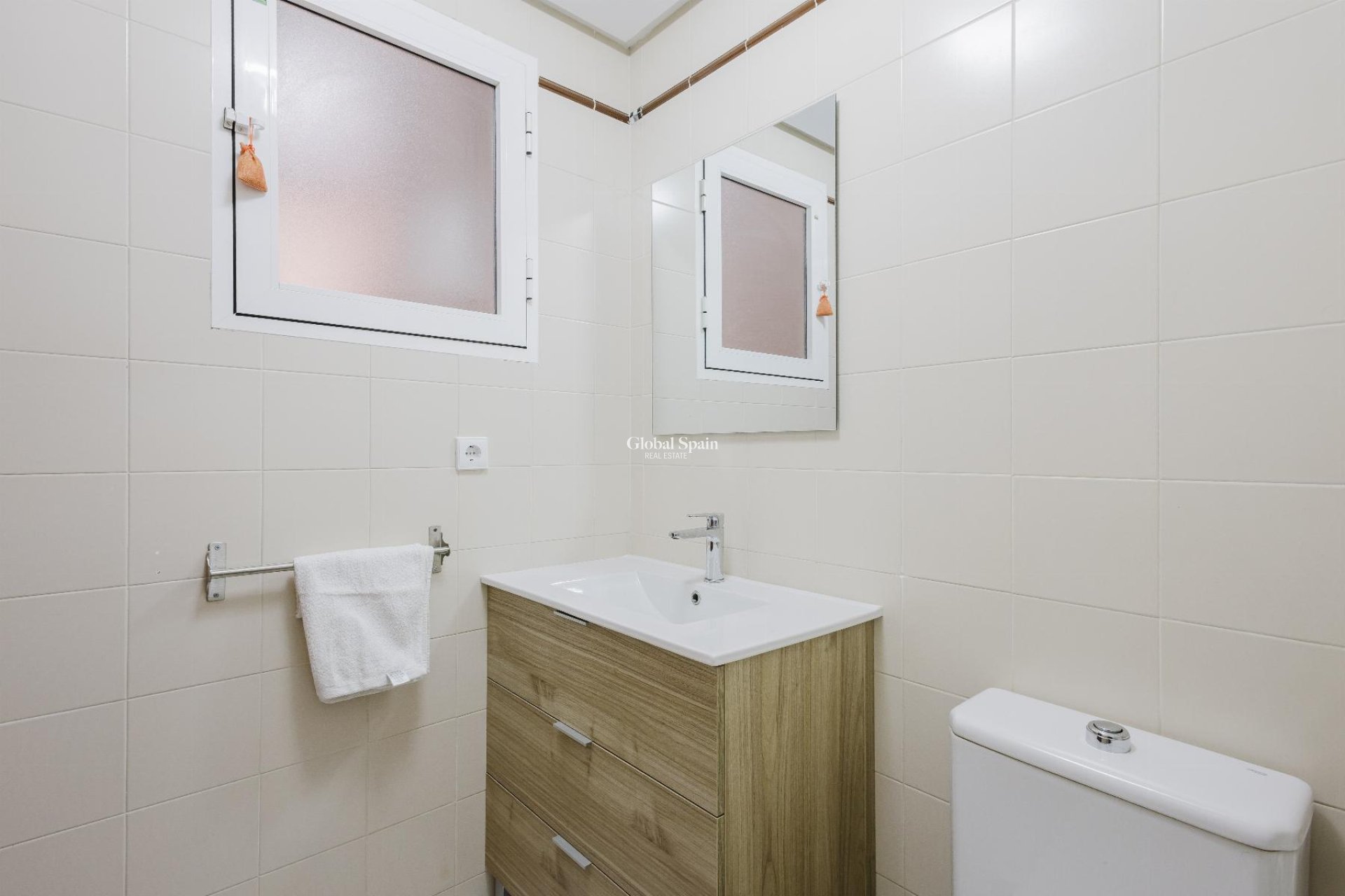 Venta - APARTAMENTO -
SAN MIGUEL DE SALINAS - Inland