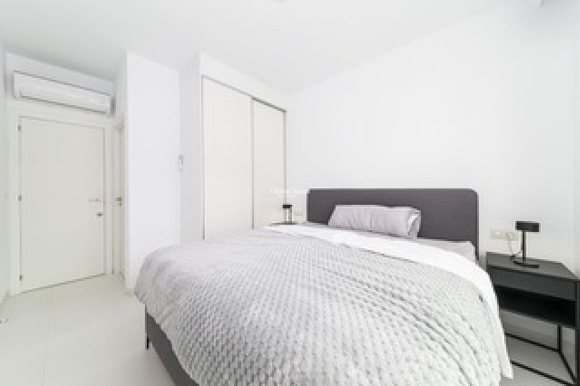 Venta - APARTAMENTO -
SAN MIGUEL DE SALINAS - Inland