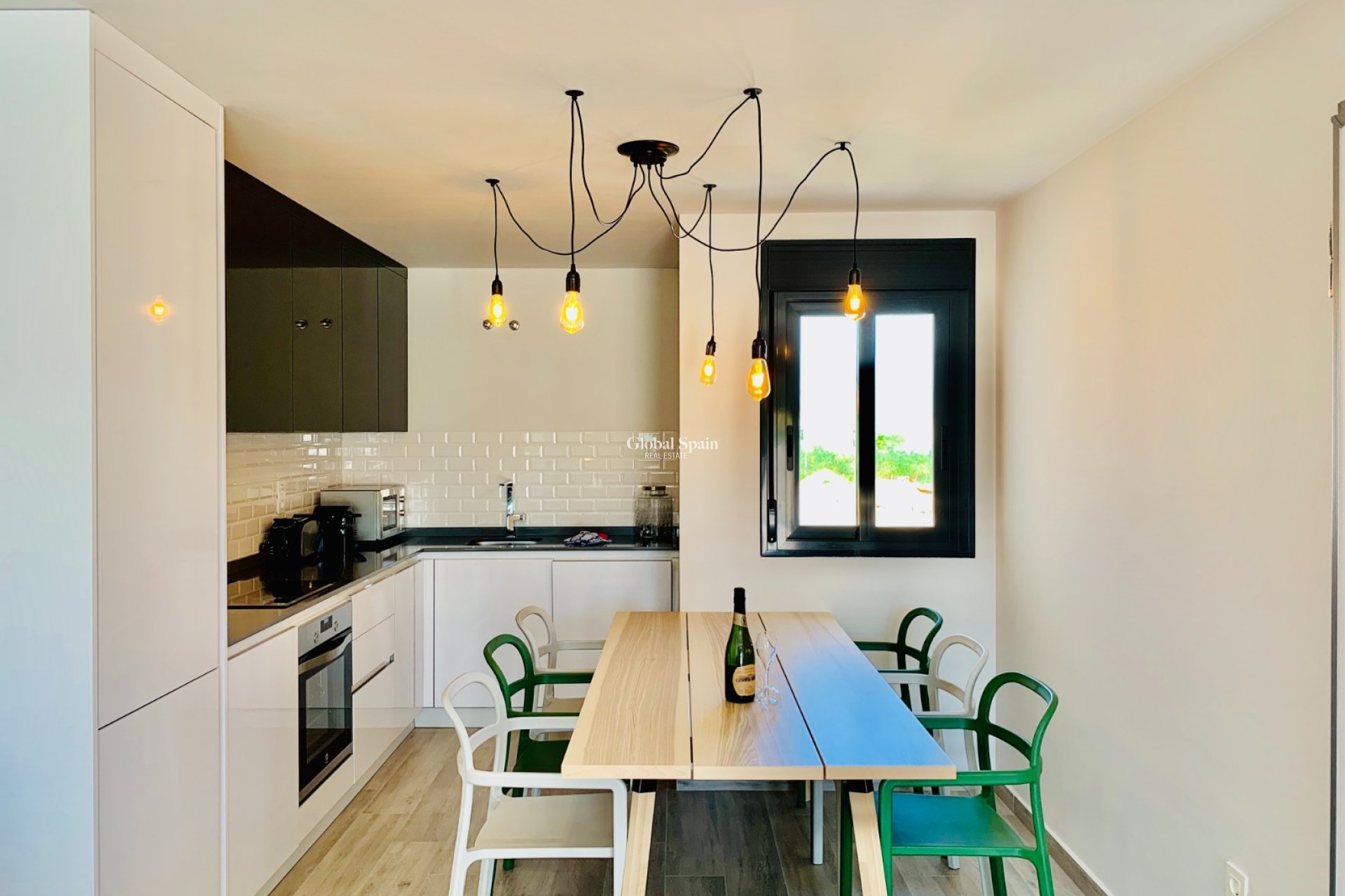 Venta - APARTAMENTO -
SAN MIGUEL DE SALINAS - Inland