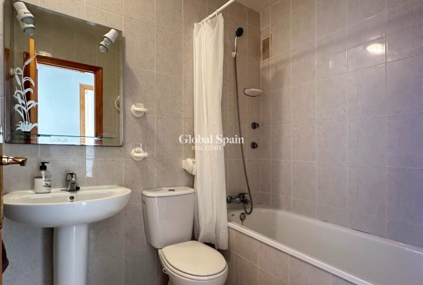 Venta - APARTAMENTO -
SAN MIGUEL DE SALINAS - Inland