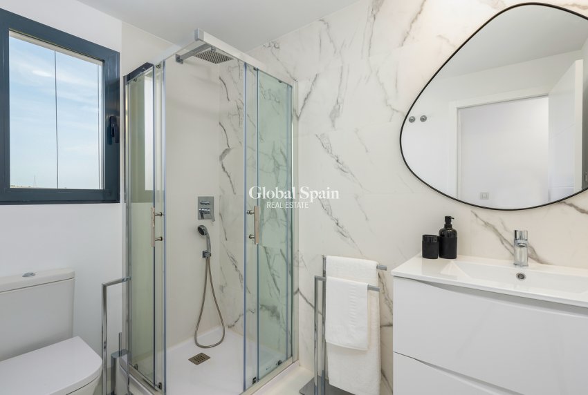 Venta - APARTAMENTO -
SAN MIGUEL DE SALINAS - Inland