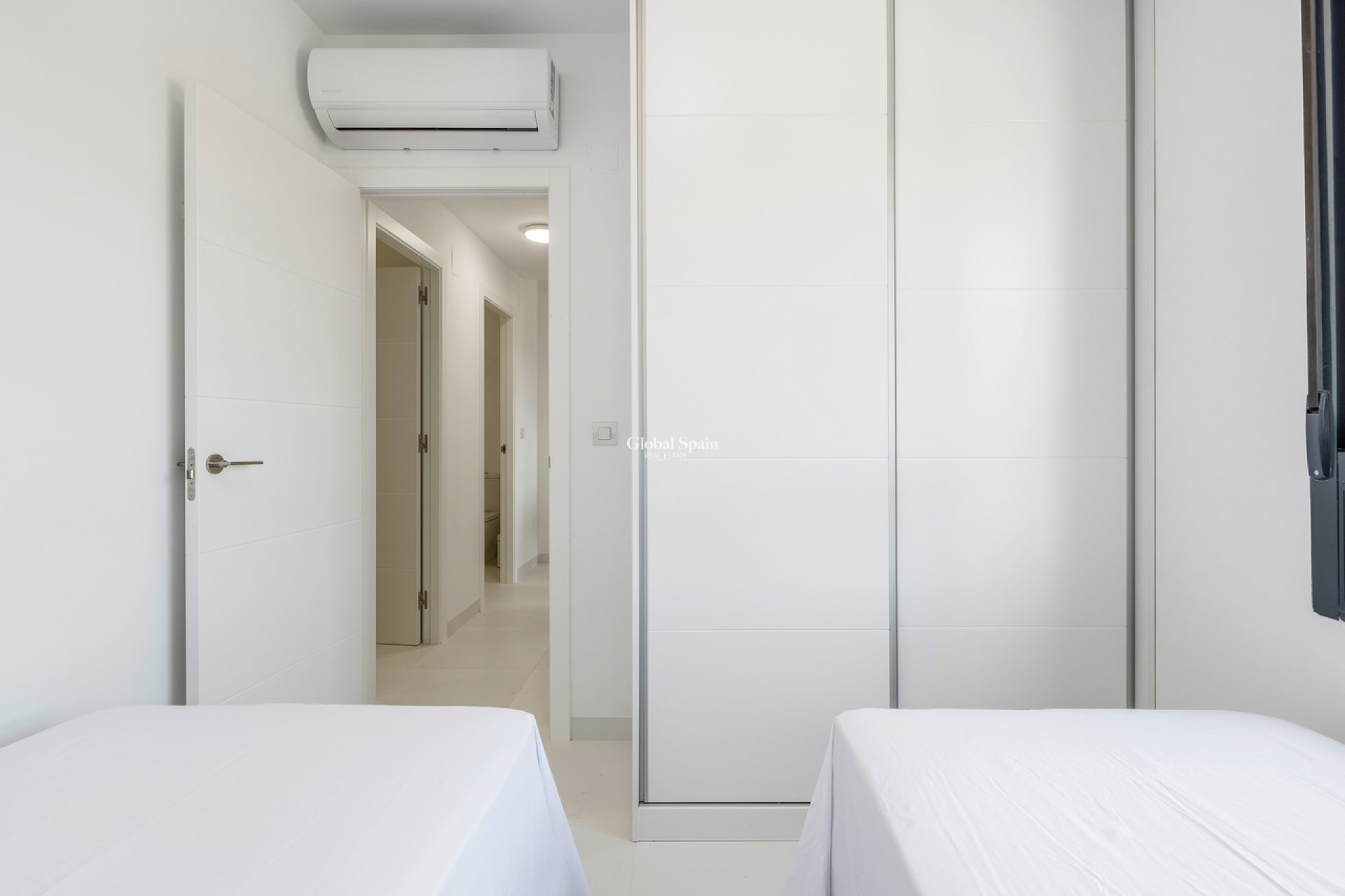 Venta - APARTAMENTO -
SAN MIGUEL DE SALINAS - Inland