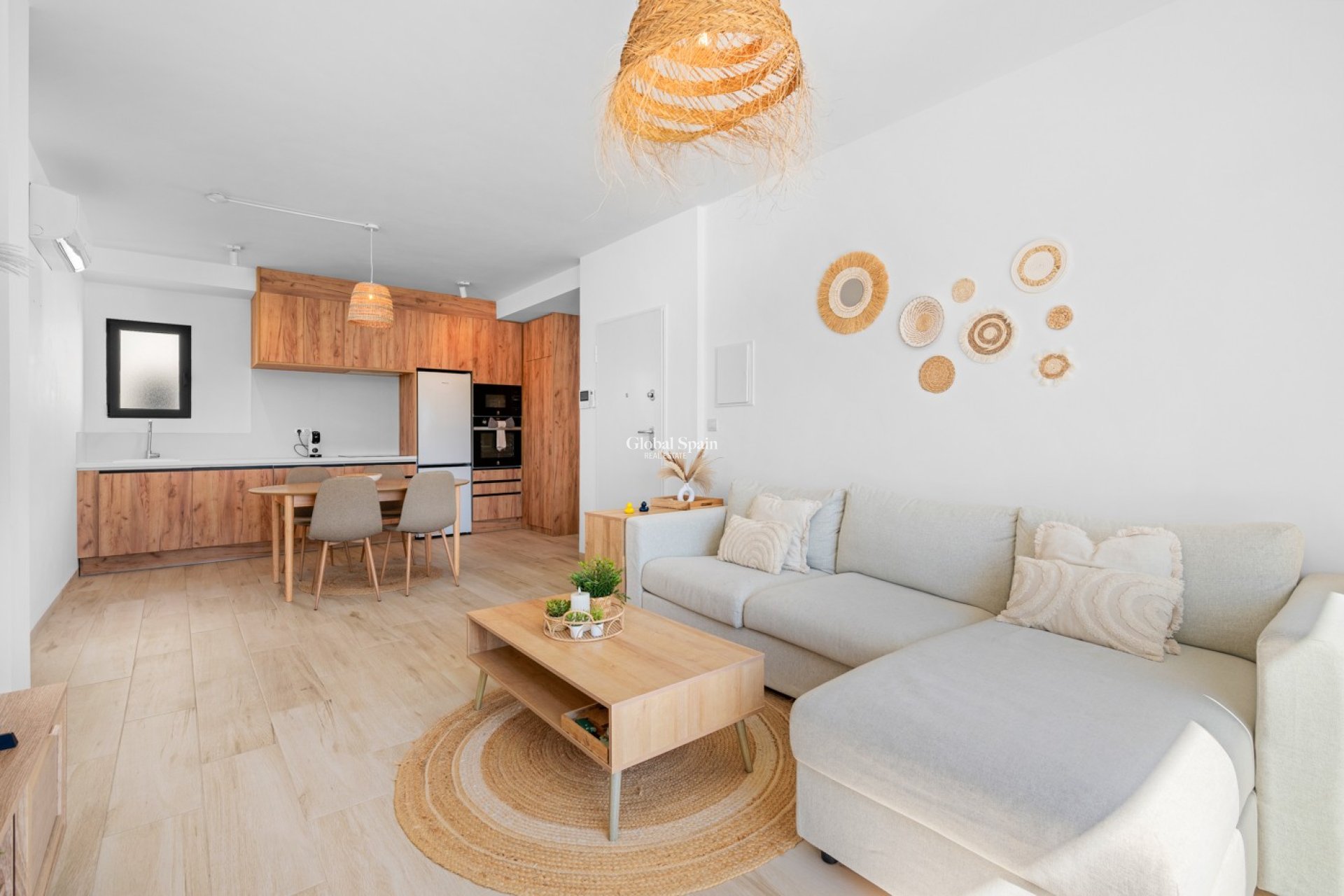 Venta - APARTAMENTO -
SAN MIGUEL DE SALINAS - Inland