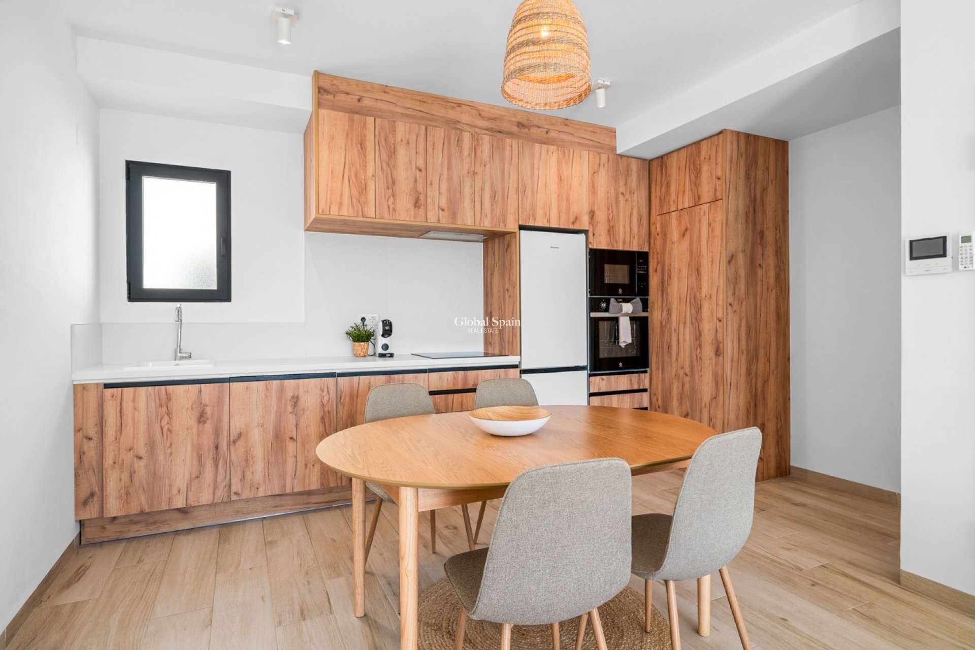 Venta - APARTAMENTO -
SAN MIGUEL DE SALINAS - Inland