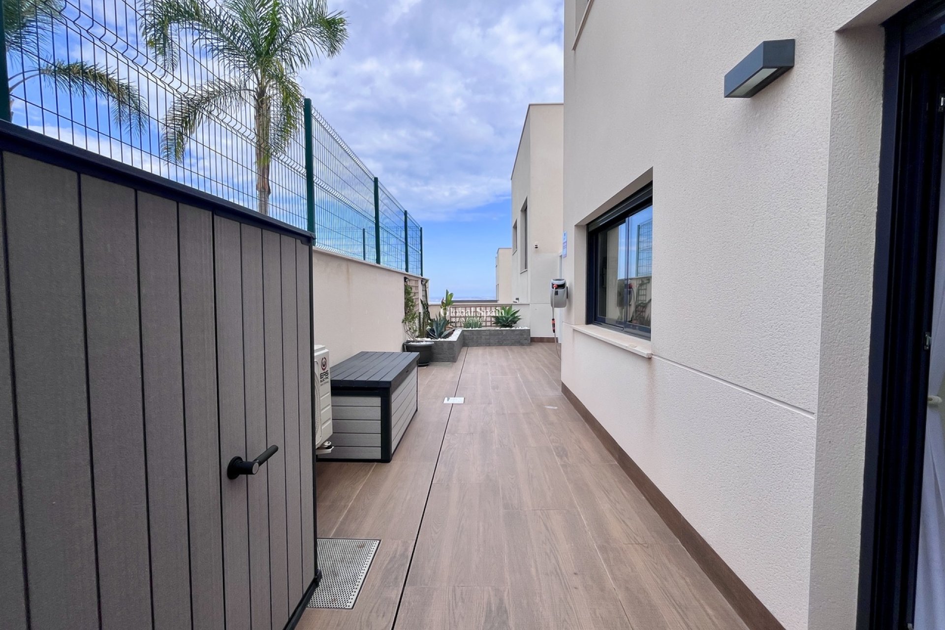 Venta - APARTAMENTO -
SAN MIGUEL DE SALINAS - Inland