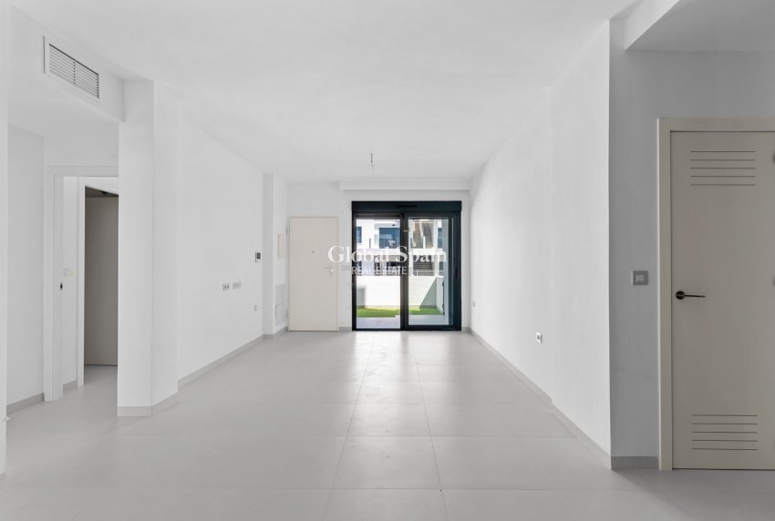 Venta - APARTAMENTO -
SAN MIGUEL DE SALINAS - Inland