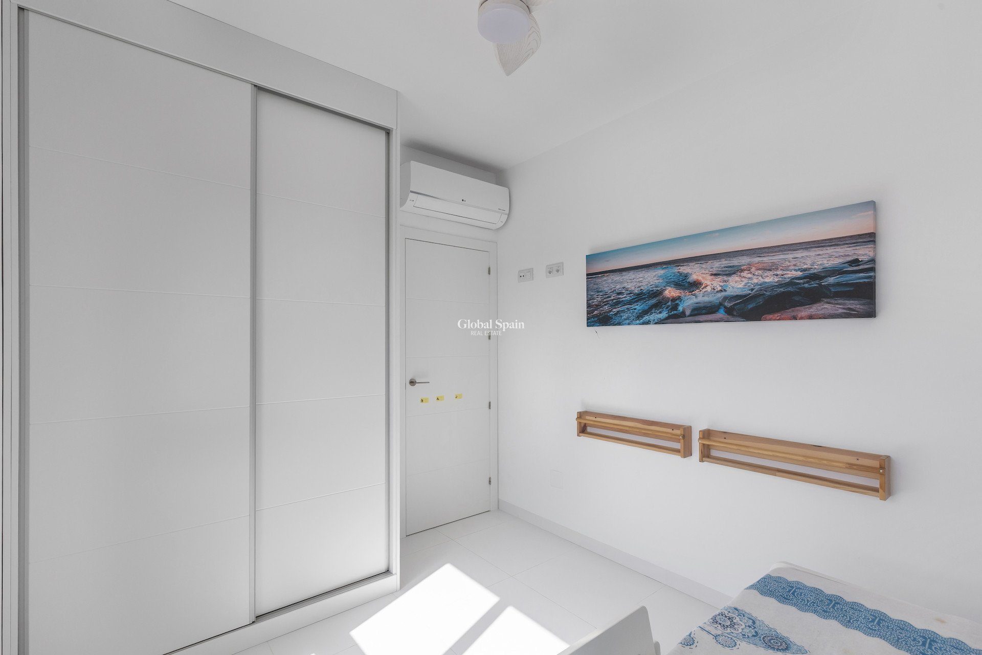 Venta - APARTAMENTO -
SAN MIGUEL DE SALINAS - Inland