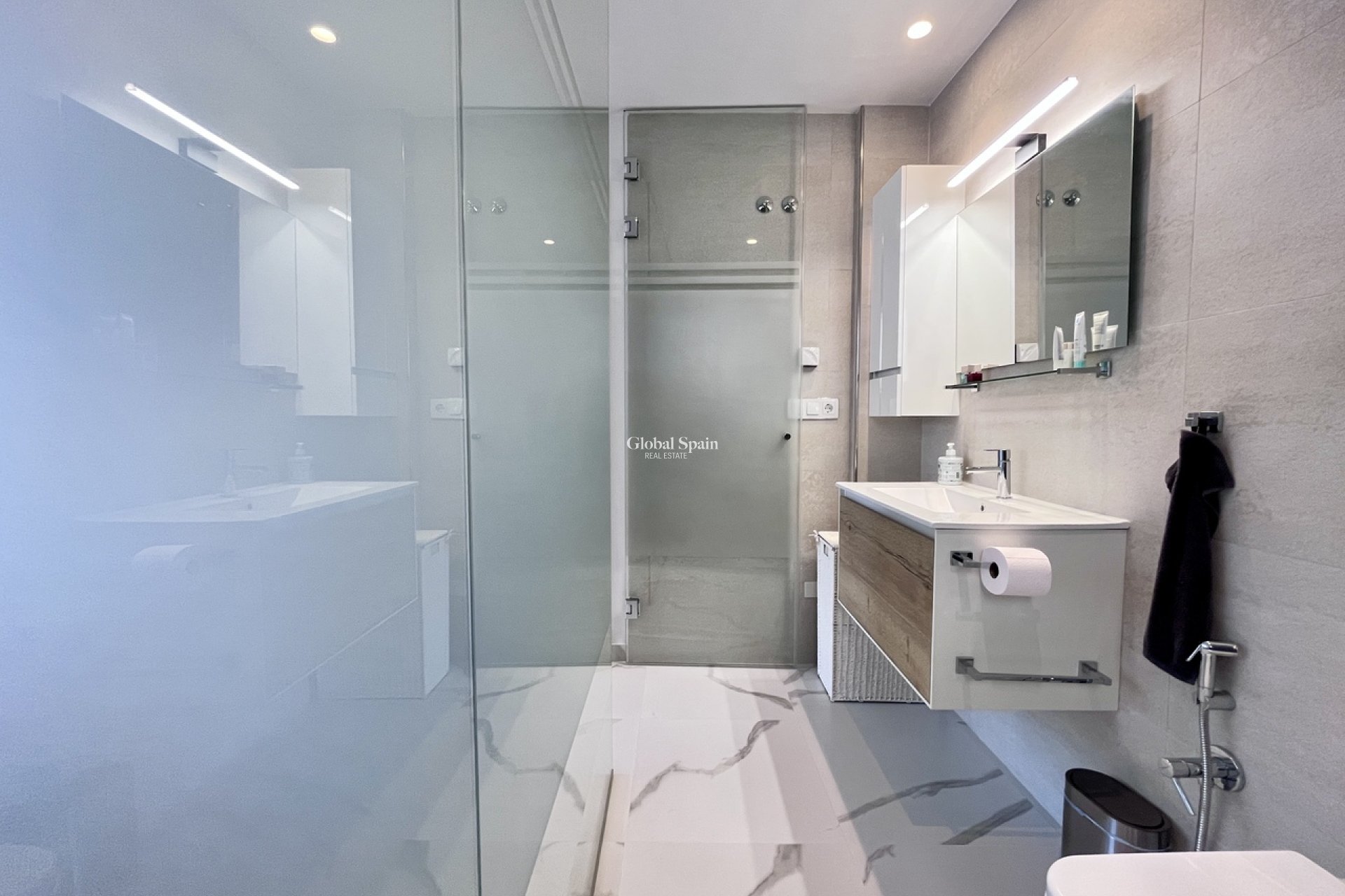 Venta - APARTAMENTO -
SAN MIGUEL DE SALINAS - Inland