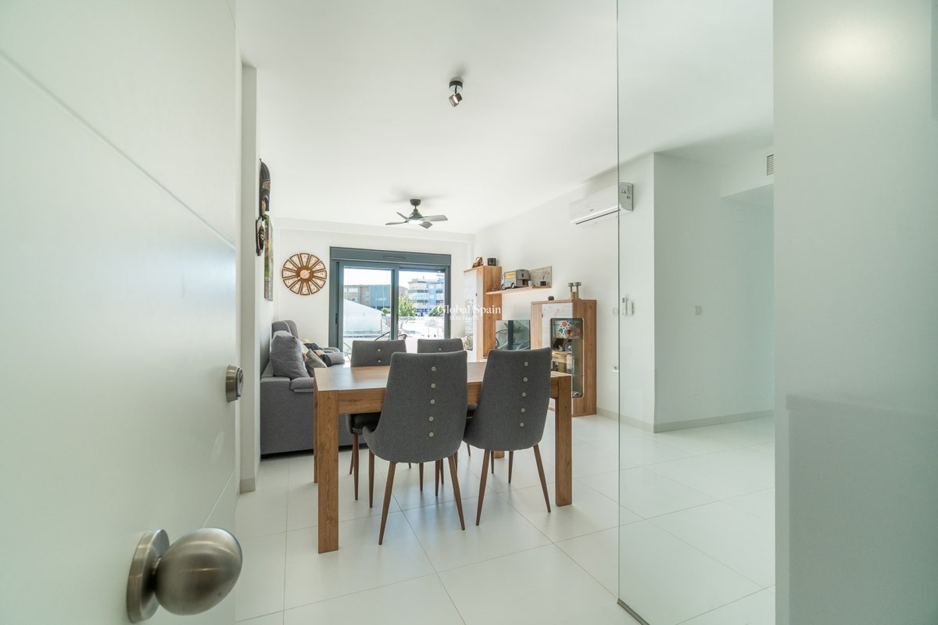 Venta - APARTAMENTO -
SAN MIGUEL DE SALINAS - Inland