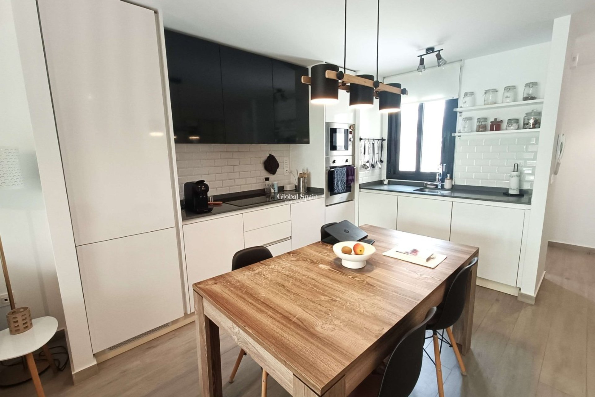Venta - APARTAMENTO -
SAN MIGUEL DE SALINAS - Las Comunicaciones