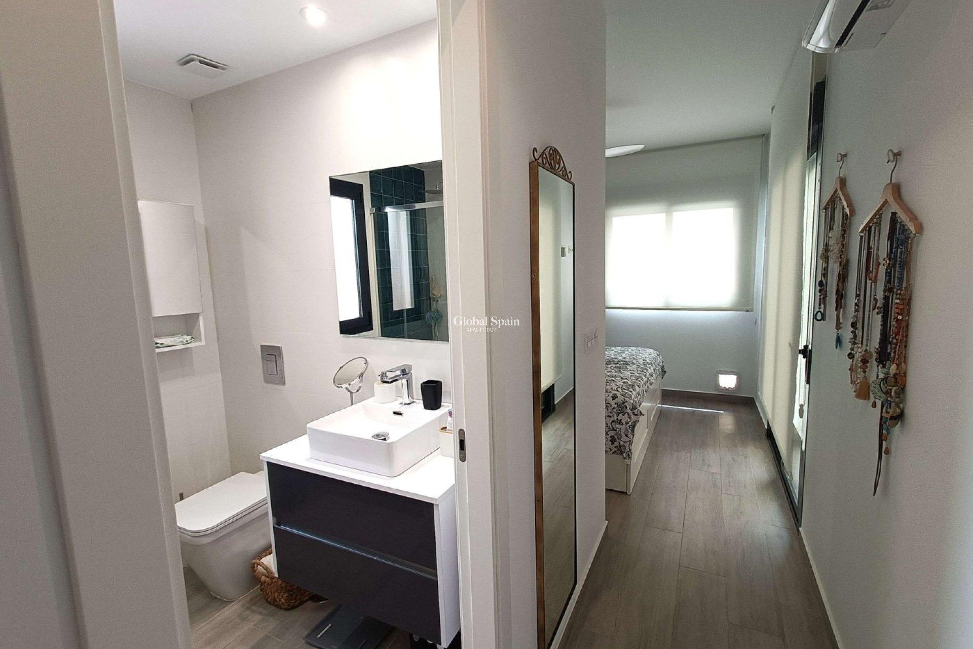 Venta - APARTAMENTO -
SAN MIGUEL DE SALINAS - Las Comunicaciones