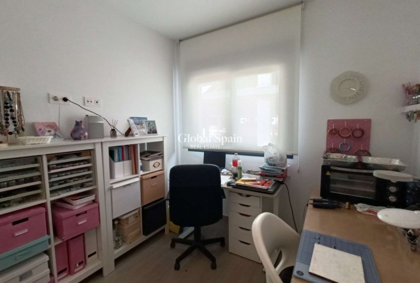 Venta - APARTAMENTO -
SAN MIGUEL DE SALINAS - Las Comunicaciones