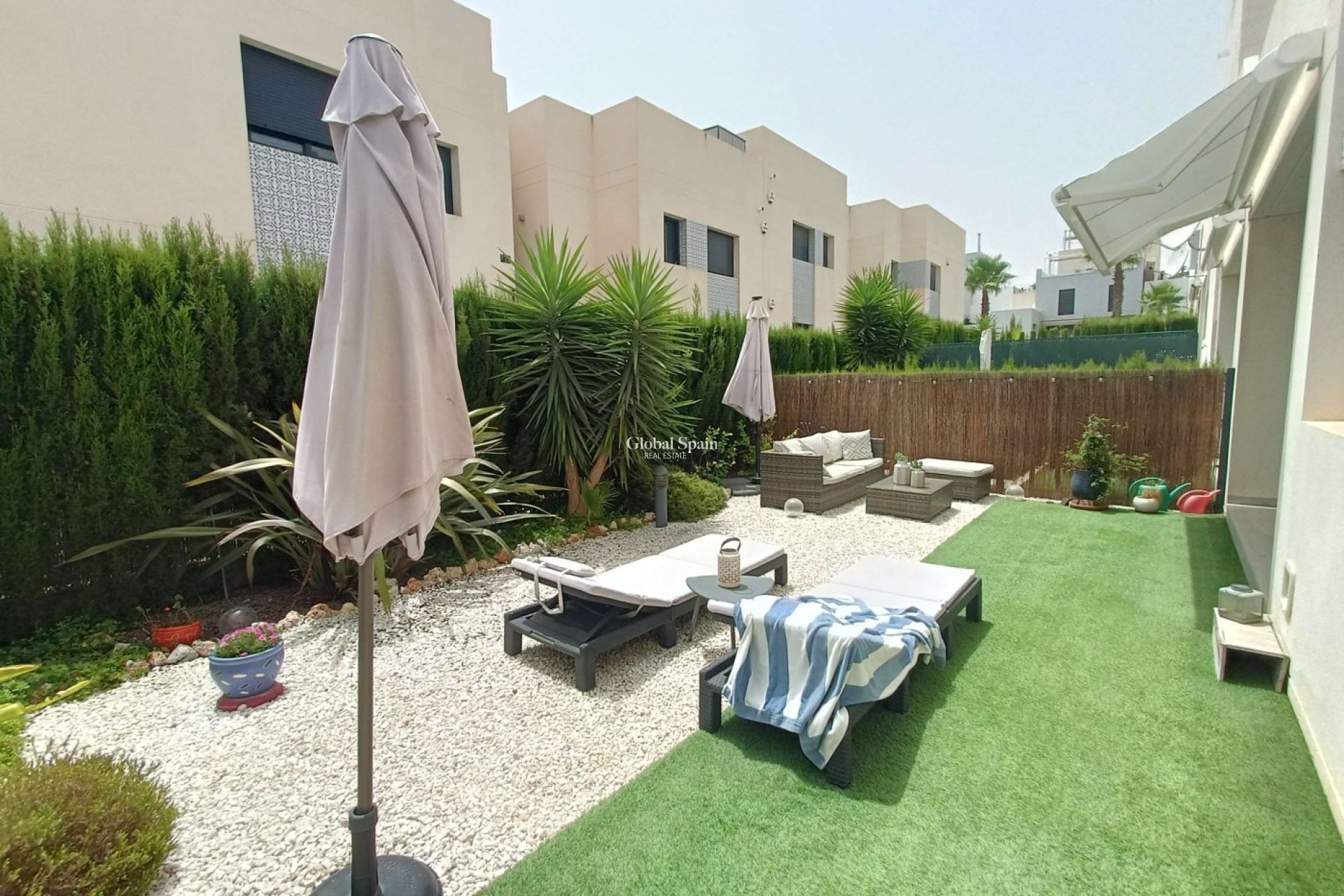 Venta - APARTAMENTO -
SAN MIGUEL DE SALINAS - Las Comunicaciones